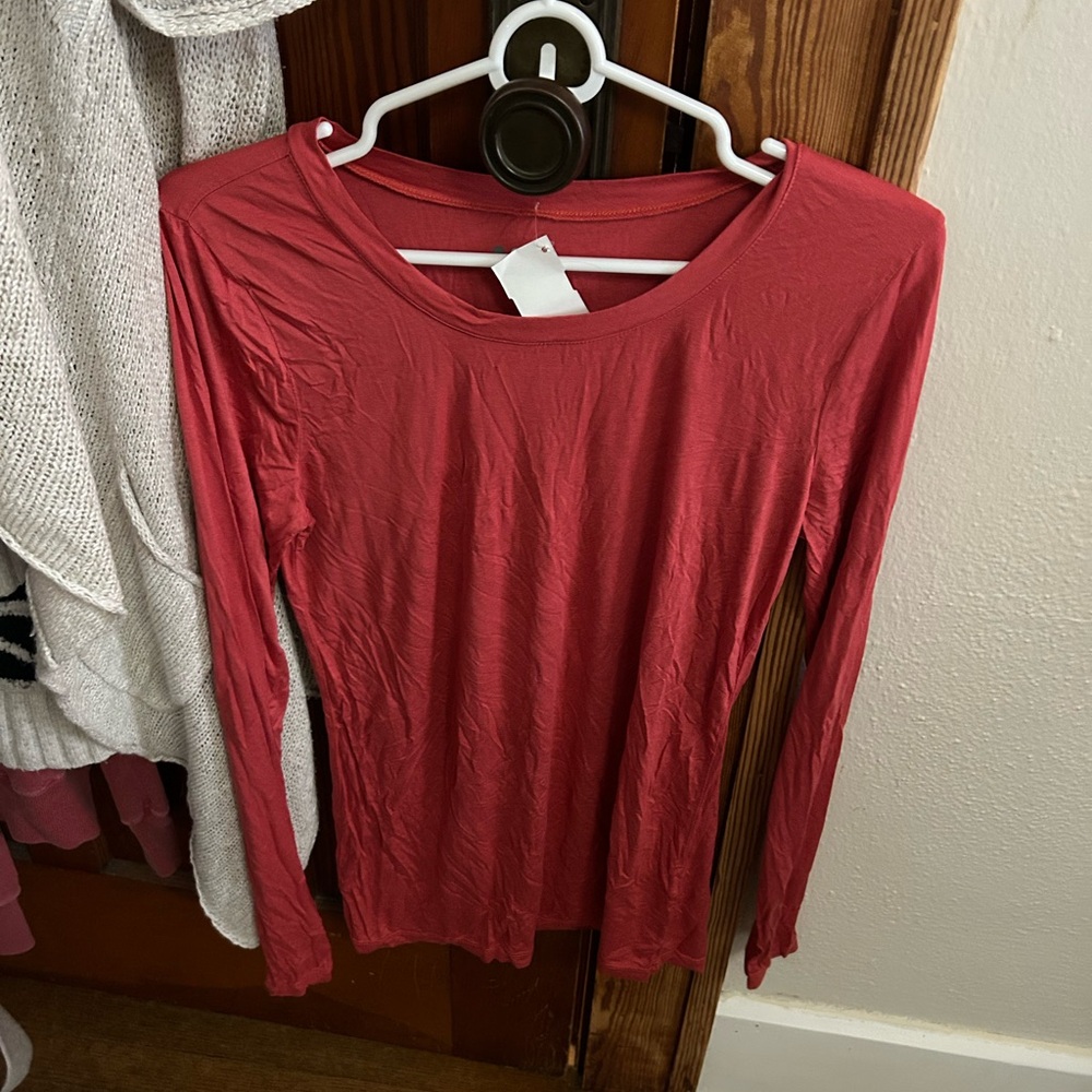 Three dots.com Women's coral Long Sleeve Top 95% viscose